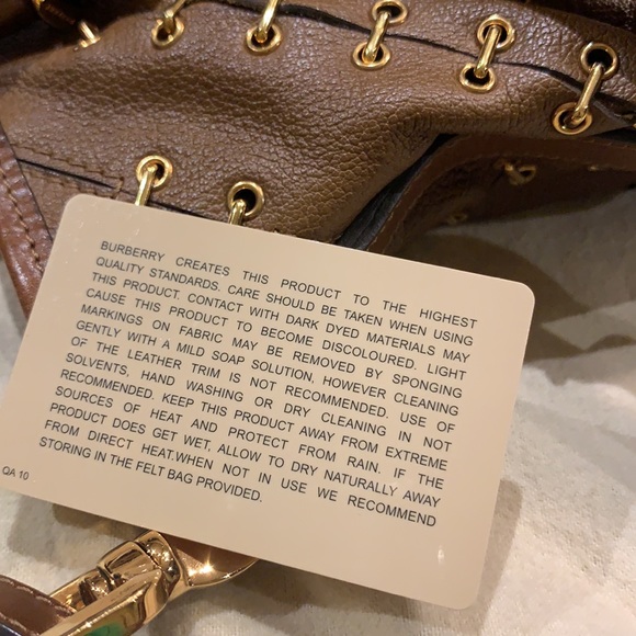 Burberry Lowry Stitch Handbag Tote🤎 - Picture 10 of 14